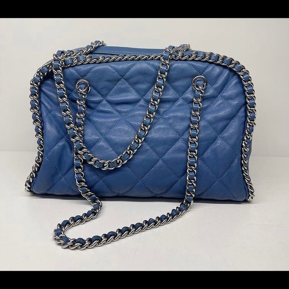 💙Chanel Quilted Leather Chain Around Bowler Bag💙 - Picture 2 of 11